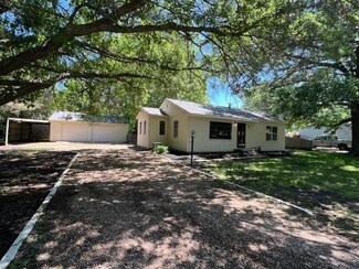 120 S Norris St, Benton, KS 67017
