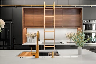 1312 E Washington St, Tampa, FL 33602