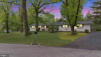 19 Vaux Ln, Phoenixville, PA 19460