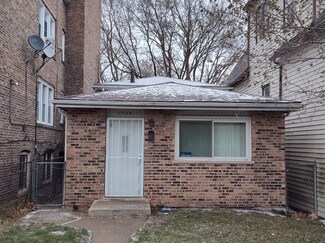 8043 S Saginaw Ave, Chicago, IL 60617