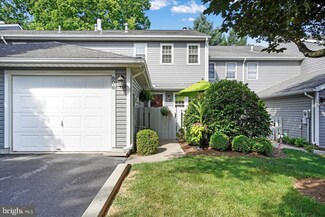 506 Kensington Ct Unit 506, York, PA 17402