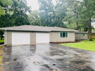 4716 Friar Tuck Cir, Rensselaer, IN 47978