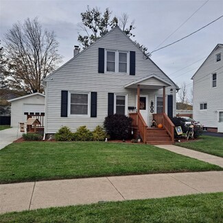 751 Dickson St, Endicott, NY 13760