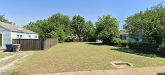 1035 Strickland St, Dallas, TX 75216