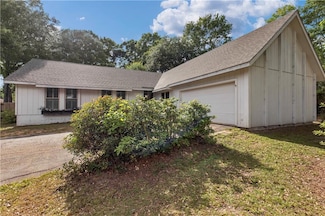 1260 Westchester Ct, Mobile, AL 36695