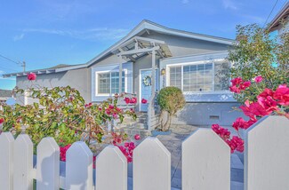 1336 Waring St, Seaside, CA 93955