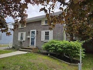 1024 Marion St, New Bedford, MA 02745