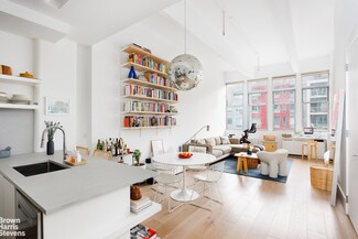 60 Broadway Unit 3H, New York City, NY 11249