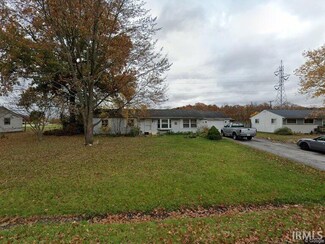 5214 Eicher Dr, Fort Wayne, IN 46835