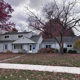 31973 Bock St, Garden City, MI 48135