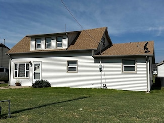 207 N Maple St, Damar, KS 67632