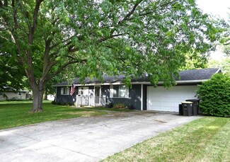 5704 Daisy Ln, Fort Wayne, IN 46835