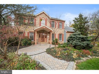 761 Castlewood Dr, Dresher, PA 19025