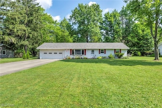 2061 Garden Ln, Hudson, OH 44236