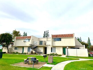 26 Kansas St, Redlands, CA 92373