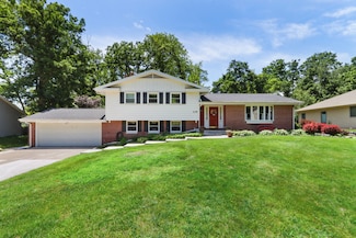 335 Frost Dr, Williams Bay, WI 53191