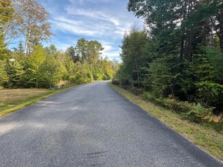 75 Surry Ln, Freeport, ME 04032