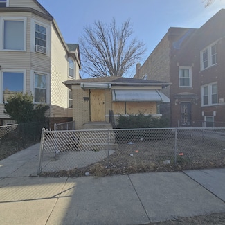 823 N Waller Ave, Chicago, IL 60651