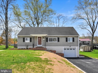 4474 Miller Dr, Mount Joy, PA 17552