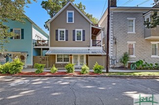115 W 35th St, Savannah, GA 31401