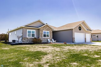 702 Mulhollen Dr, Harwood, ND 58042