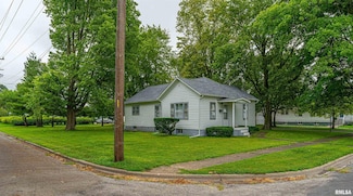 1202 Clinton St, Lincoln, IL 62656