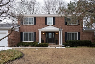 2726 Illinois Rd, Northbrook, IL 60062