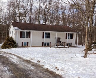 107 Pear Ln, Milford, PA 18337