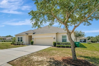 1803 Daybreak Dr, Fruitland Park, FL 34731