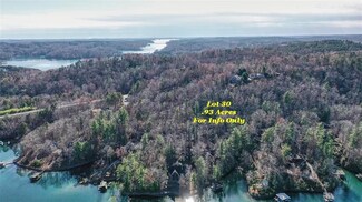 30 Bay Ridge Dr, Salem, SC 29676