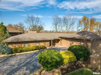 6401 Utica Ridge Rd Unit 32, Davenport, IA 52807