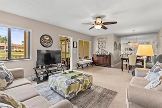 213 Pine Hov Cir Unit B-1, Greenacres, FL 33463