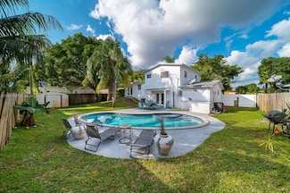 7120 Duval St, Hollywood, FL 33024