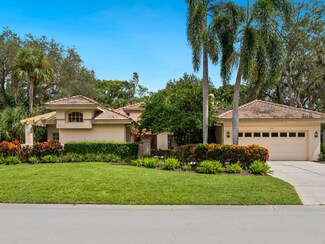 4571 Highland Oaks Cir, Sarasota, FL 34235
