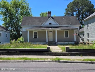 714 Leak St, Rockingham, NC 28379