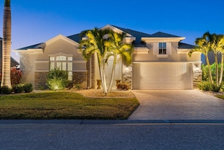 3707 5th Ave NE, Bradenton, FL 34208