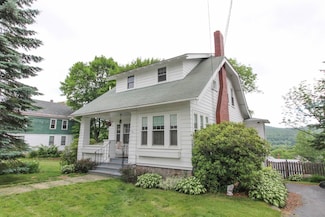 222 Penobscot St, Rumford, ME 04276