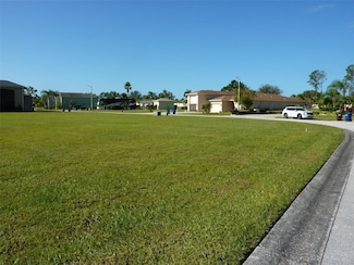 311 Nolane Ln, Polk City, FL 33868