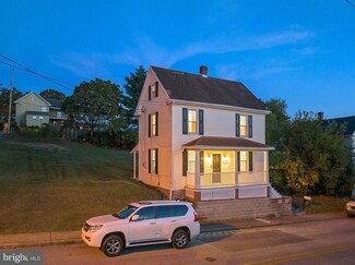 217 N Potomac St, Waynesboro, PA 17268