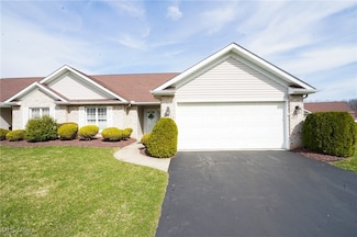 7854 Walnut St, Youngstown, OH 44512