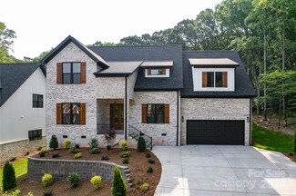 16409 Riverpointe Dr, Charlotte, NC 28278