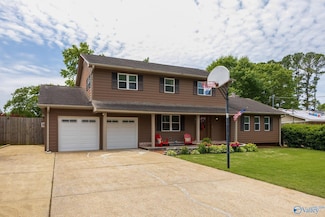 7701 Logan Dr SW, Huntsville, AL 35802