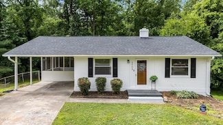 1713 Elder Ct, Burlington, NC 27215