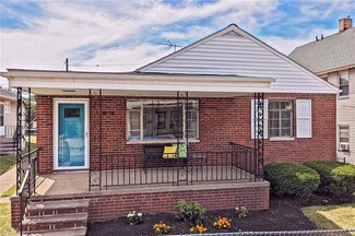 1386 W 69th St, Cleveland, OH 44102