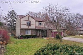 3073 Eastgate St, Burton, MI 48519