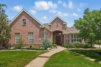 9079 Christopher St, Lantana, TX 76226