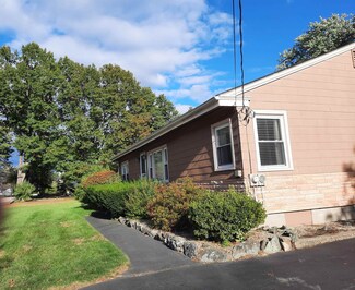 23 Thornton Rd, Nashua, NH 03063