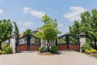 21 Enclave Ct, South Barrington, IL 60010