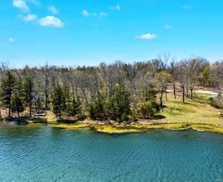 609 Devonshire Ln, Valle Township, MO 63020