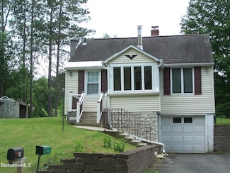 34 Bryant St, Pittsfield, MA 01201